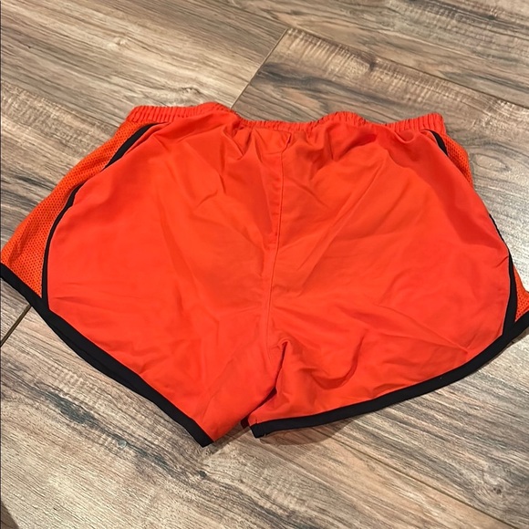 Under Armour Women's Red/Orange Running Shorts - Picture 2 of 2